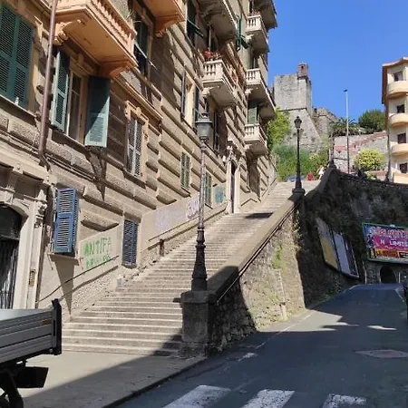 Dal Castello Alle 5terre *